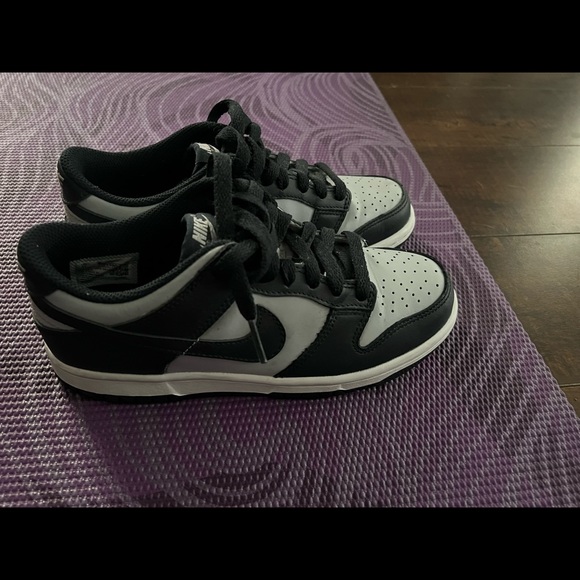 Nike Georgetown Dunks GS size 5 - Picture 5 of 5